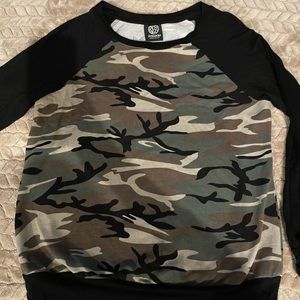 Bobeau Camo Long Sleeve Top